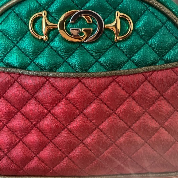New Gucci Trapuntata shoulder bag with logo. Comes with dust bag. Never used! - Picture 9 of 10